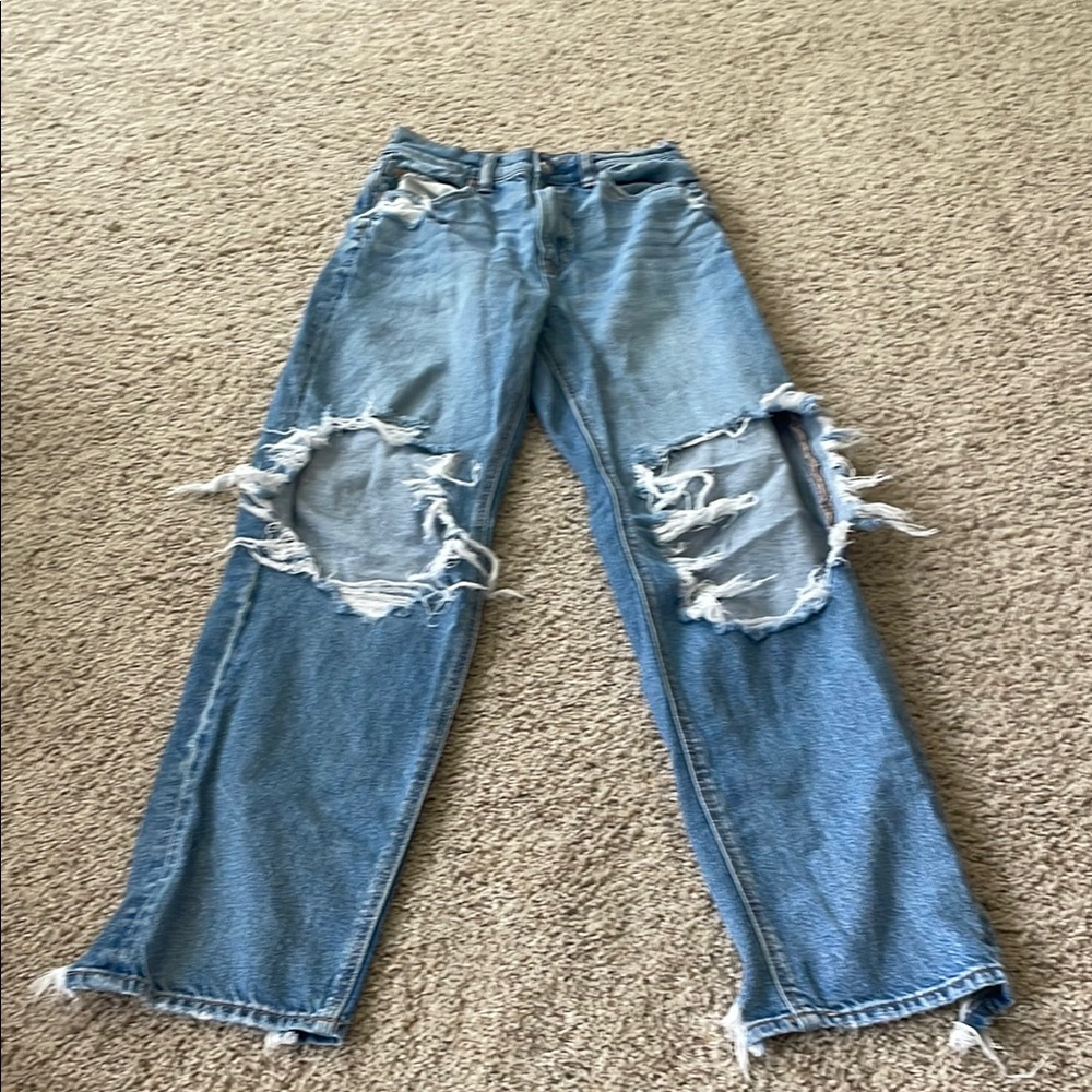 Stylish Blue Distressed Women's Jeans